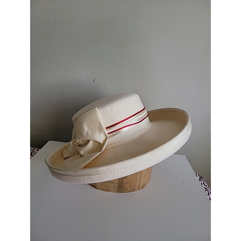 Vintage Jacqueline Ferrar Cream Wool Hat